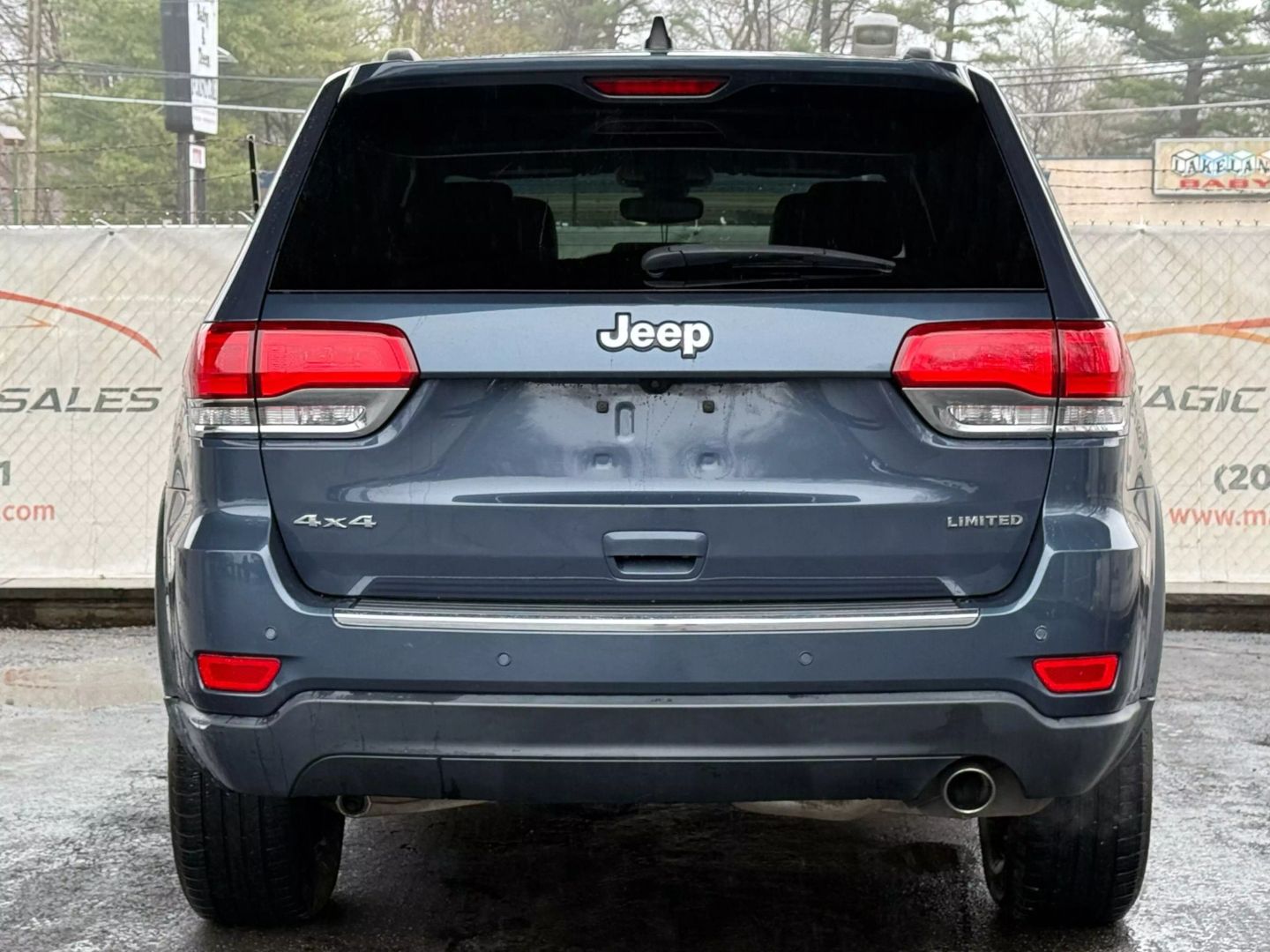 2019 Jeep Grand Cherokee - Image 10
