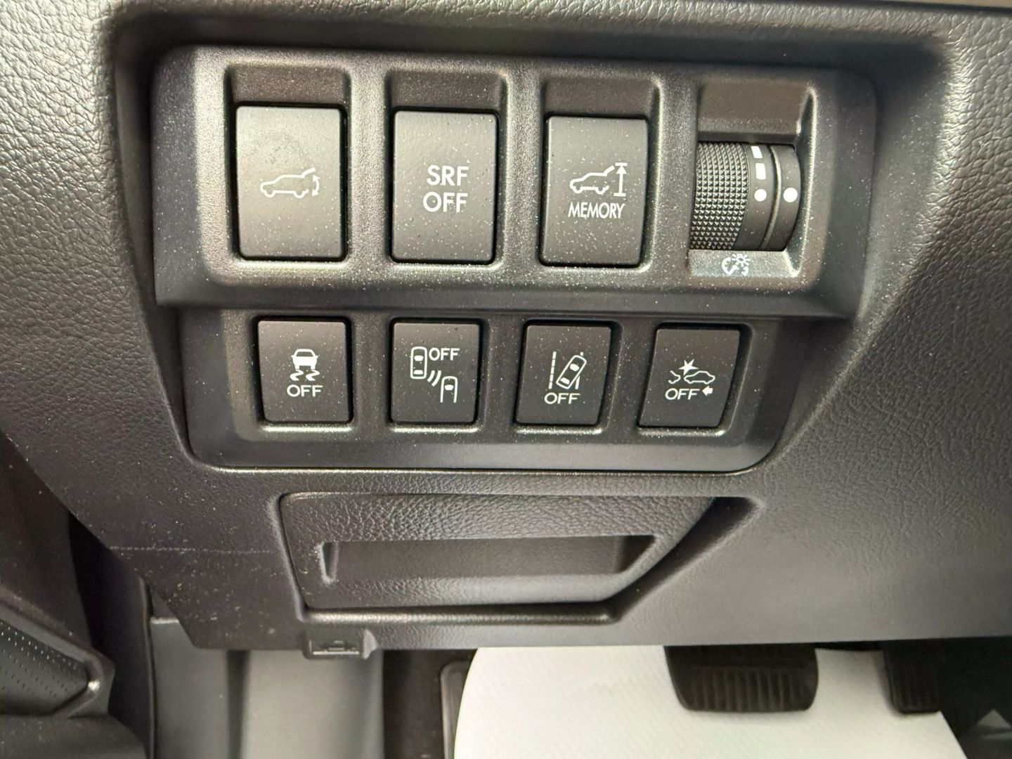 2017 Subaru Outback - Image 43