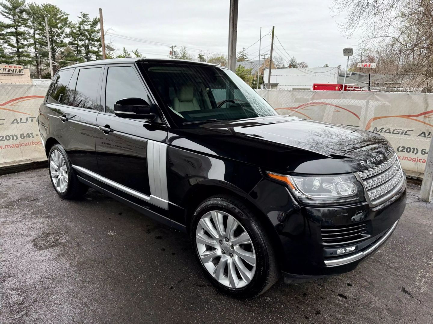 2017 Land Rover Range Rover - Image 7
