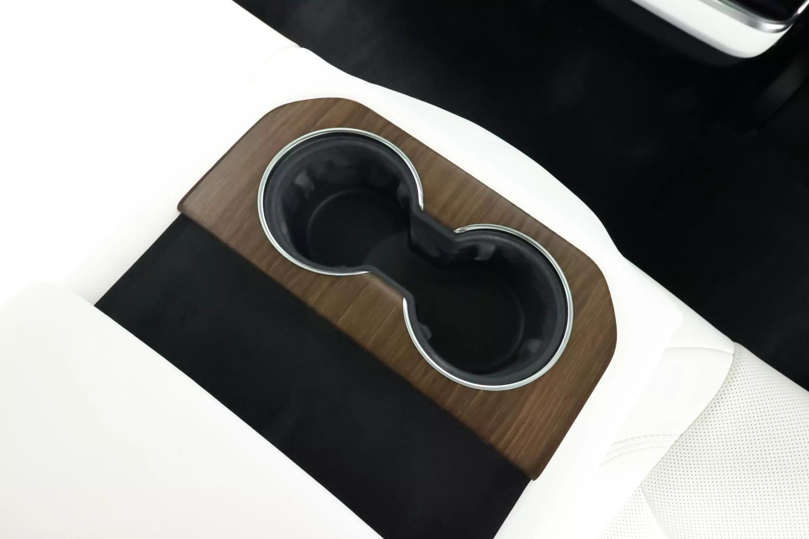 2022 Tesla Model S - Image 67