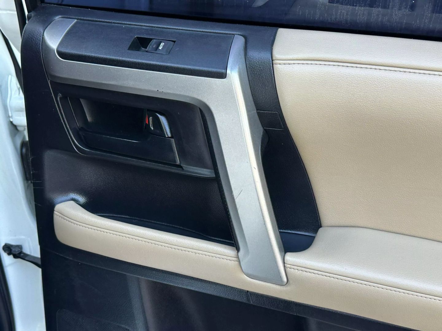 2012 Toyota 4runner - Image 21