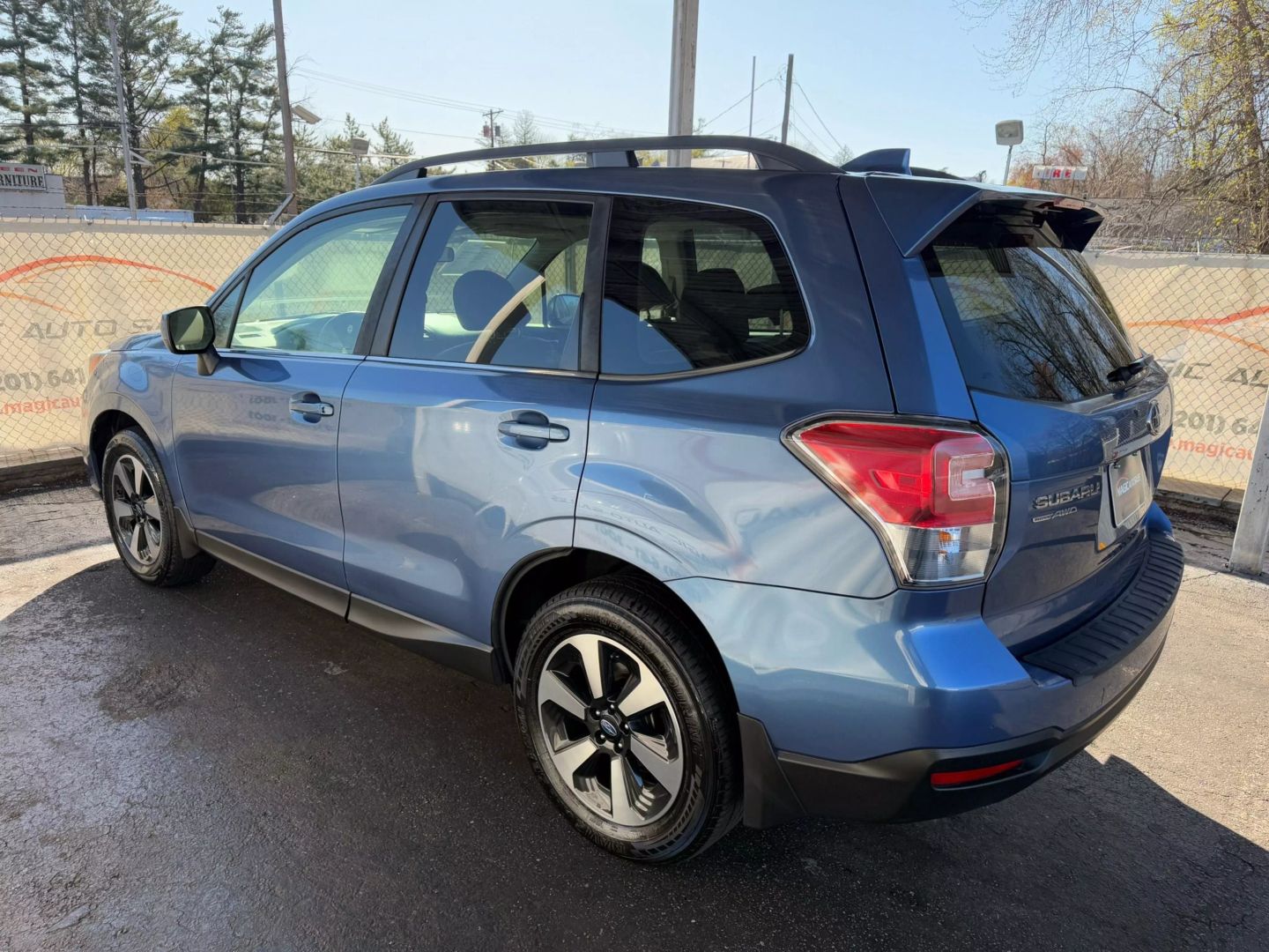 2018 Subaru Forester - Image 13