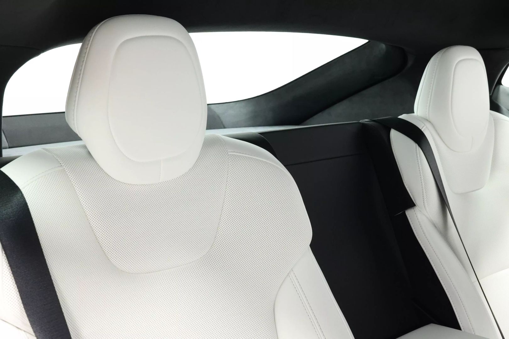 2022 Tesla Model S - Image 65