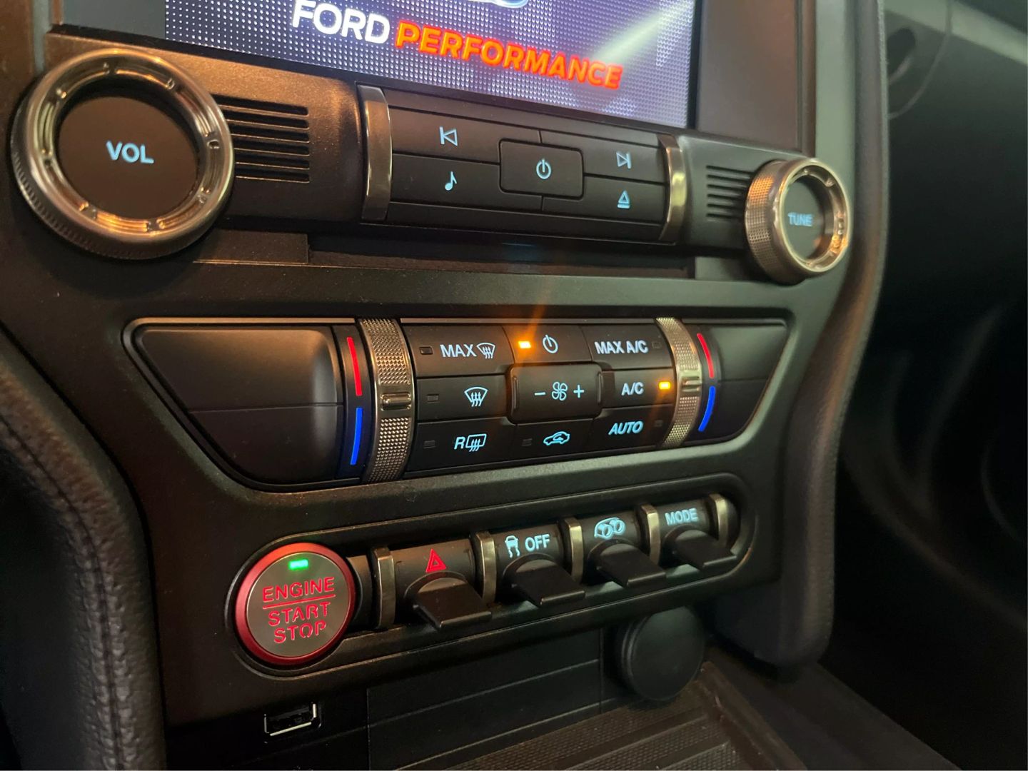 2021 Ford Mustang - Image 26