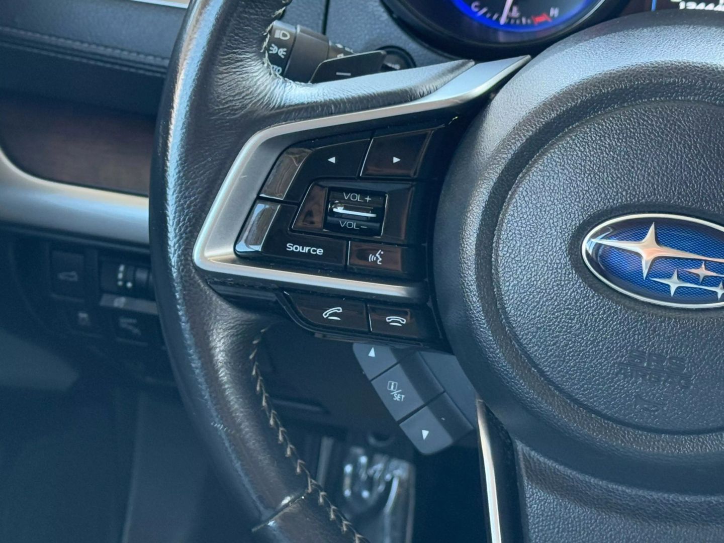 2018 Subaru Outback - Image 35