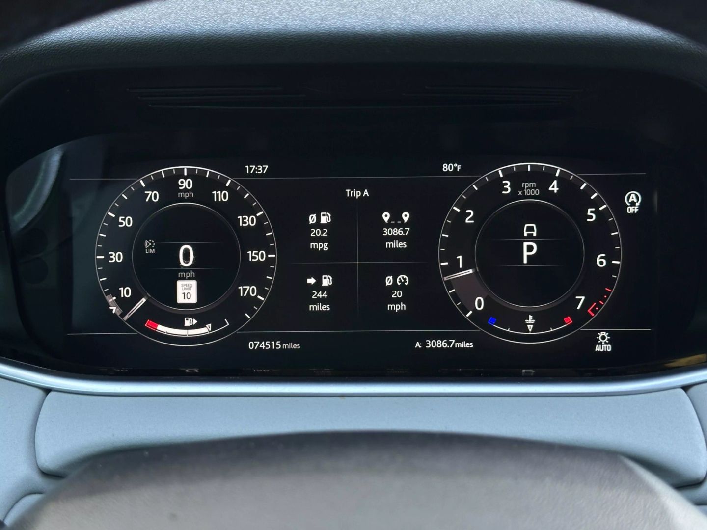 2020 Land Rover Range Rover Evoque - Image 25