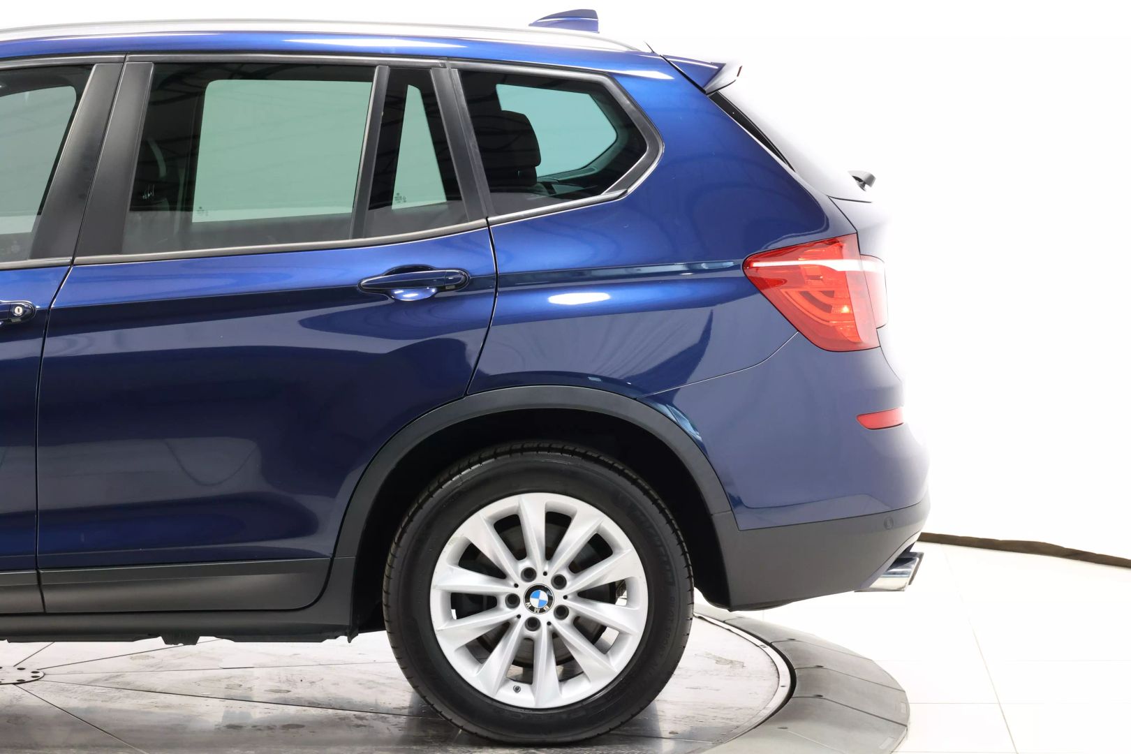 2017 Bmw X3 - Image 8
