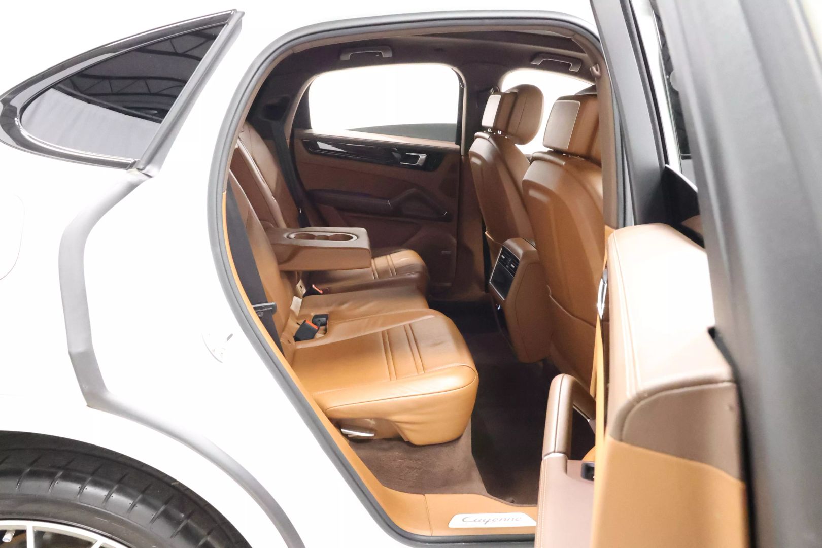 2021 Porsche Cayenne Coupe - Image 75