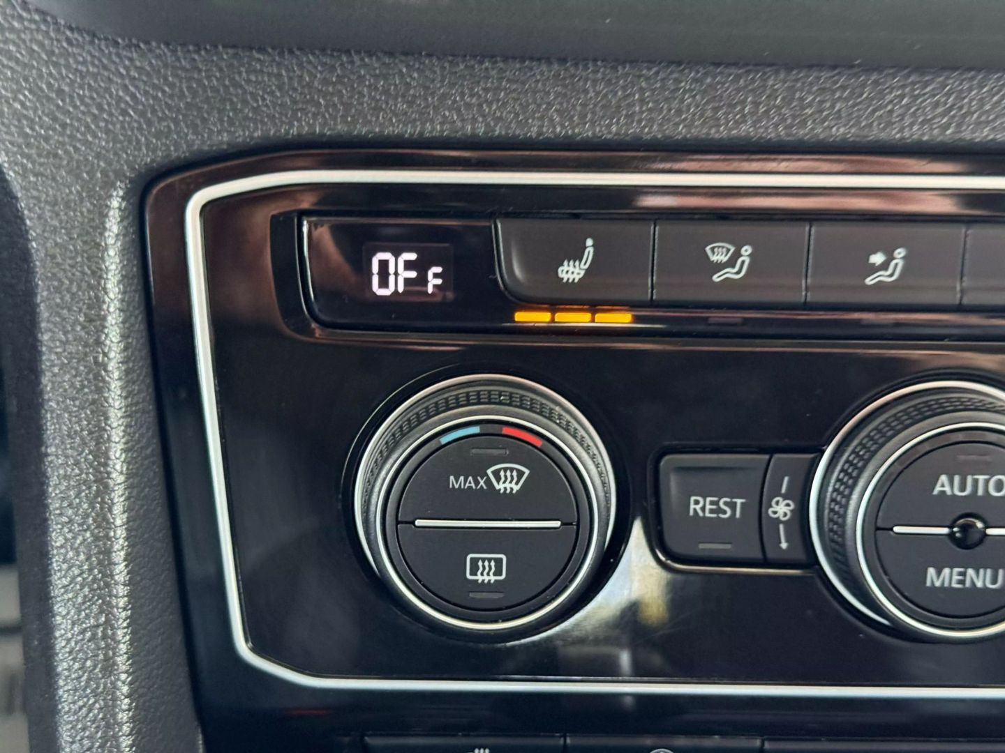 2020 Volkswagen Atlas - Image 33