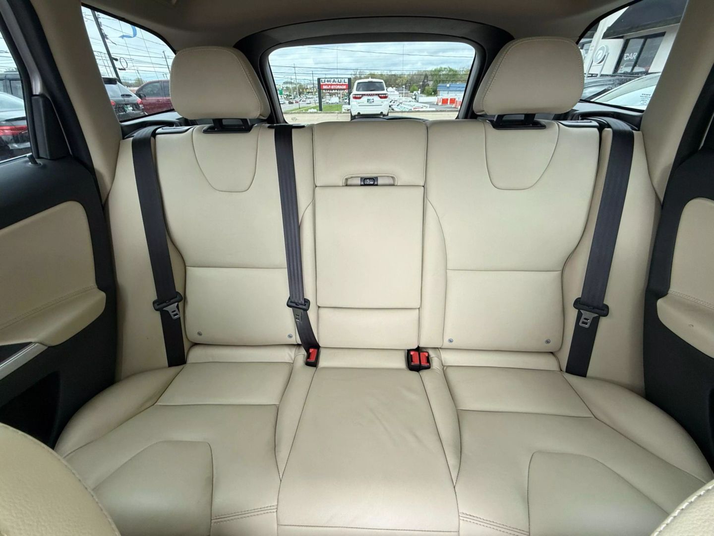 2017 Volvo Xc60 - Image 45
