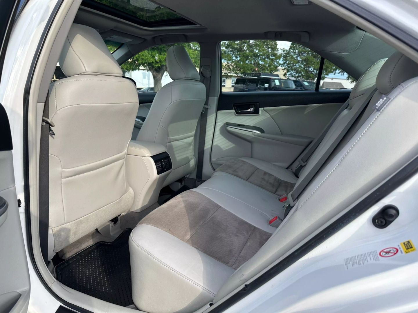 2012 Toyota Camry - Image 16