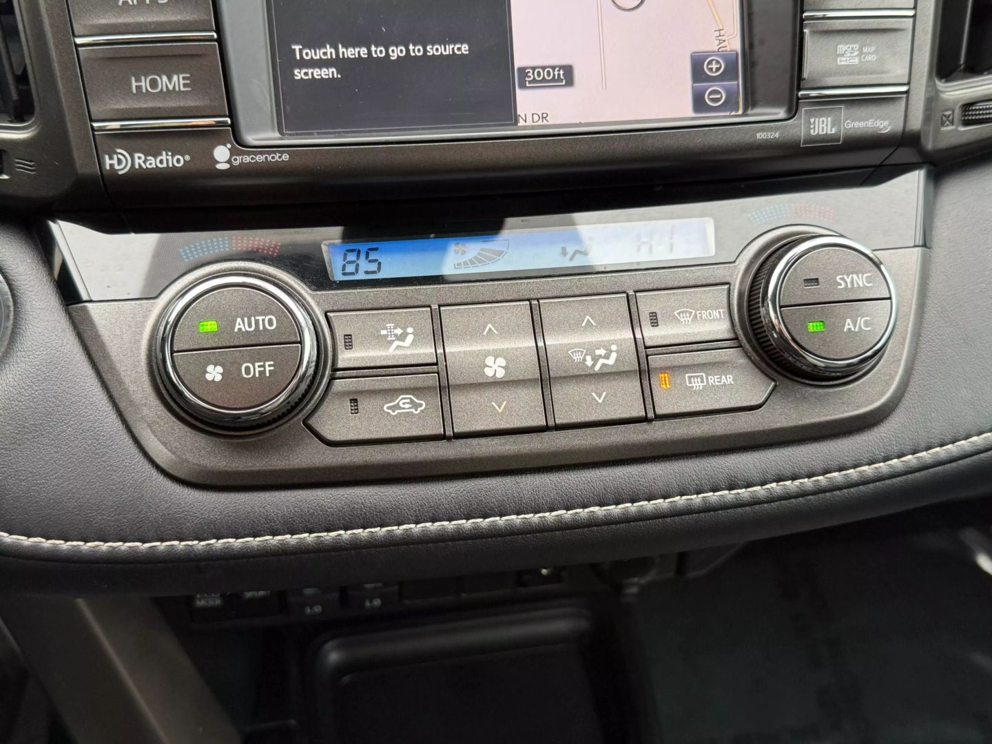 2015 Toyota Rav4 - Image 40