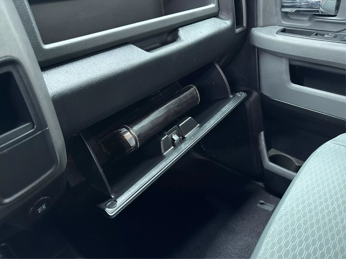 2017 Ram 2500 Regular Cab - Image 24