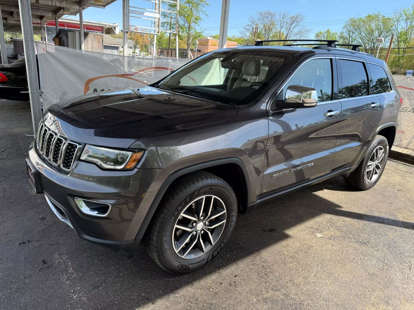 2018 Jeep Grand Cherokee - Image 8