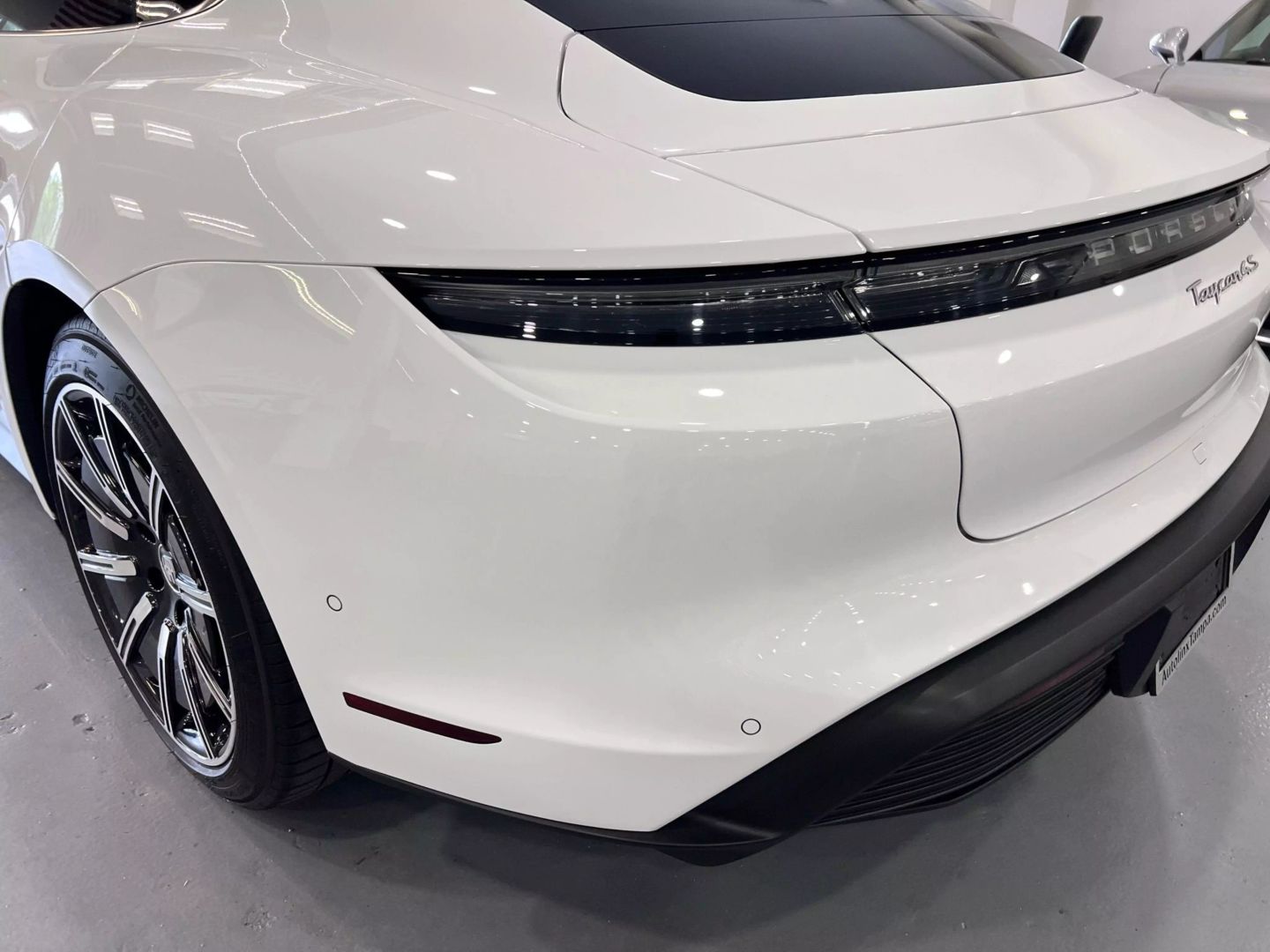 2020 Porsche Taycan 4s Sedan 4d - Image 8