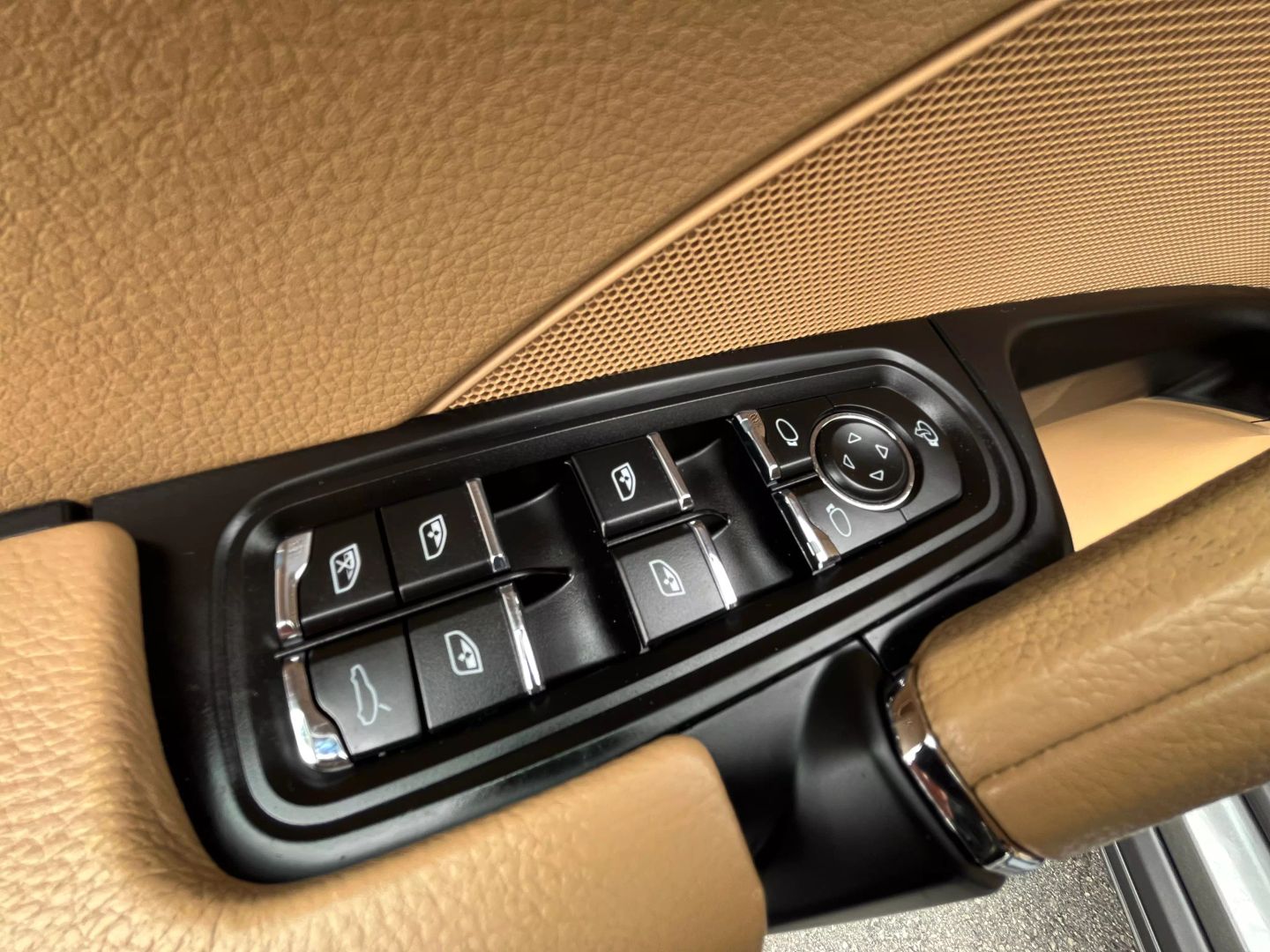 2016 Porsche Cayenne  Vin: Wp1aa2a21gla09276 Stock Id: A09276 - Image 11
