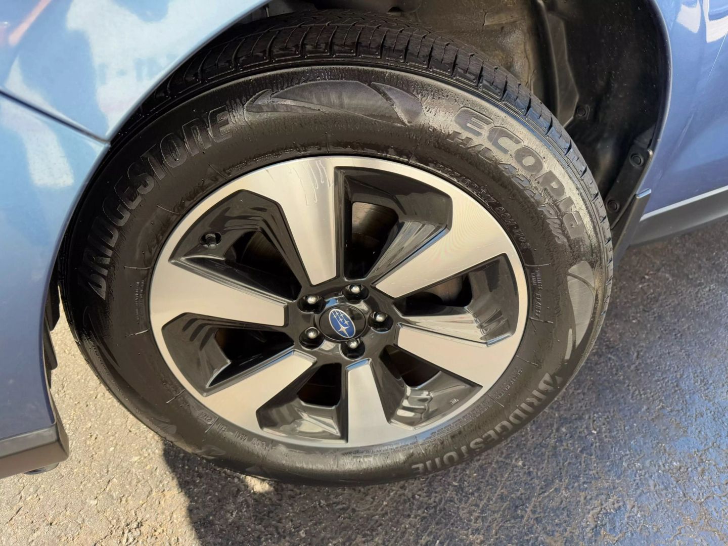 2018 Subaru Forester - Image 40