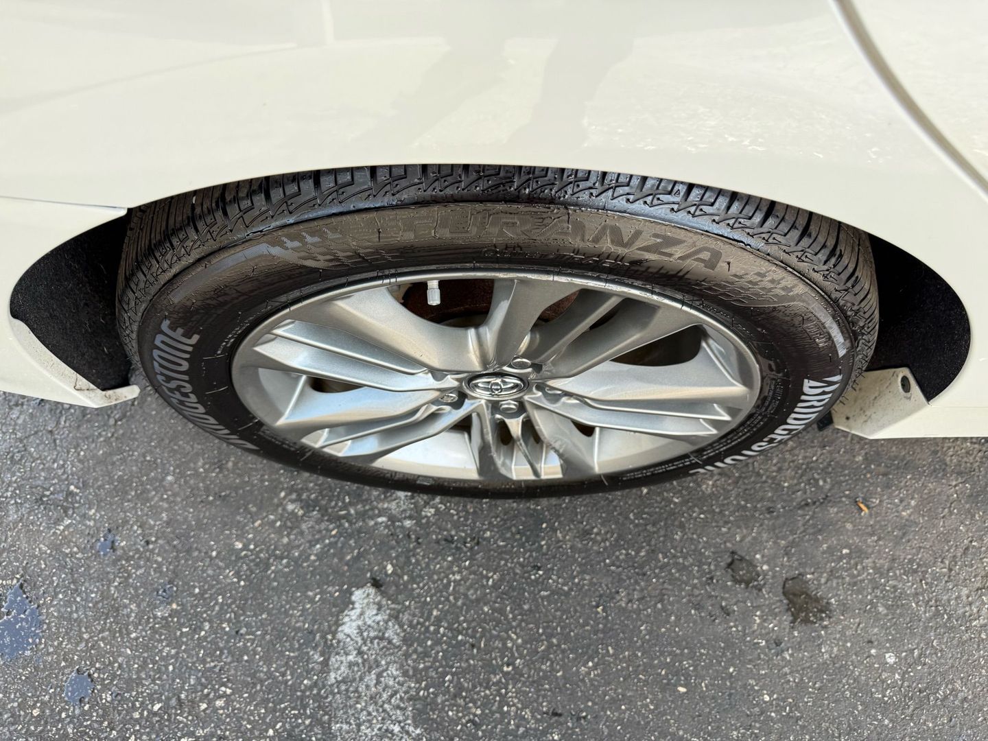 2016 Toyota Camry - Image 44