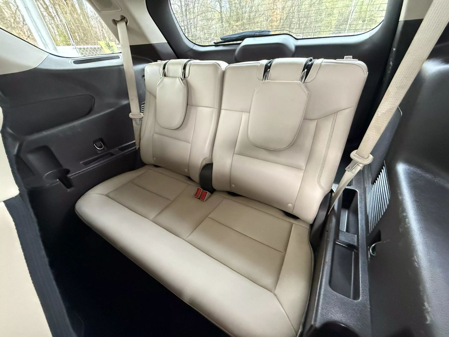 2020 Ford Explorer - Image 20