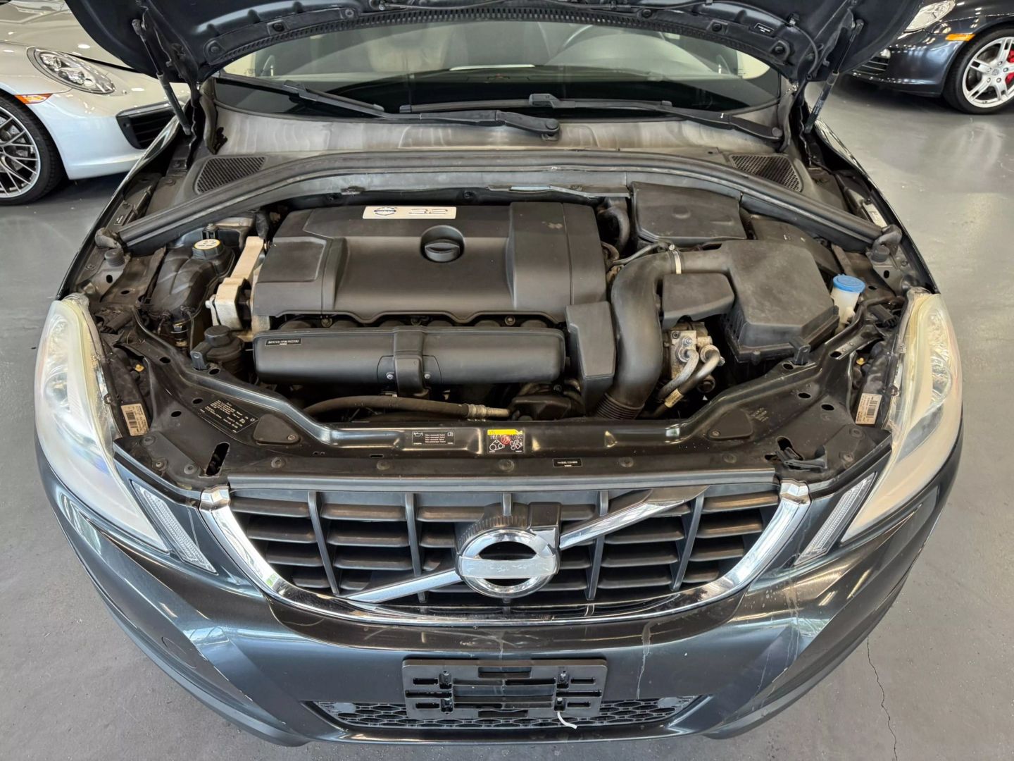 2012 Volvo Xc60 3.2 Sport Utility 4d - Image 29