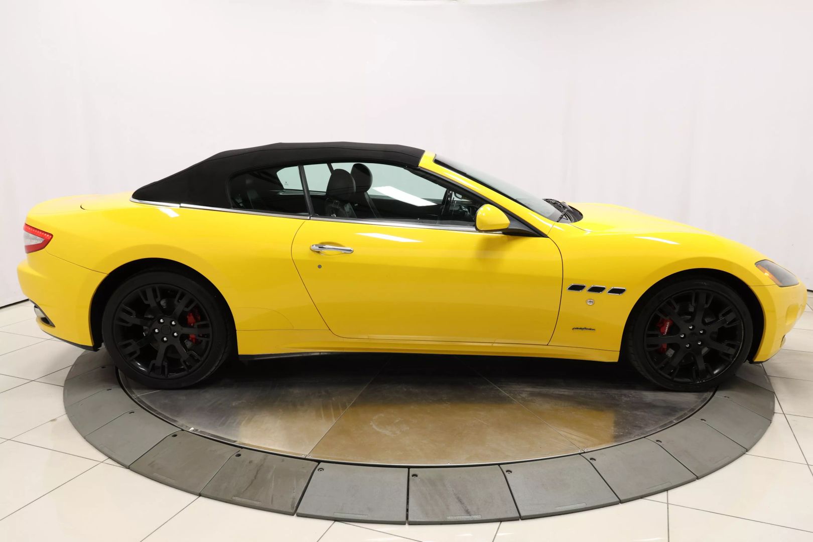 2011 Maserati Granturismo - Image 97