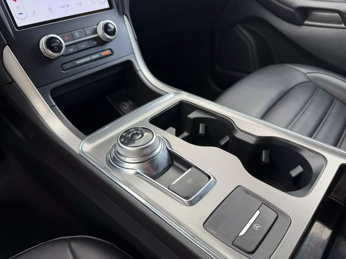 2022 Ford Edge - Image 31