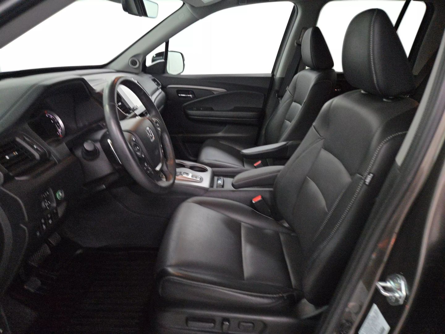 2022 Honda Ridgeline - Image 9