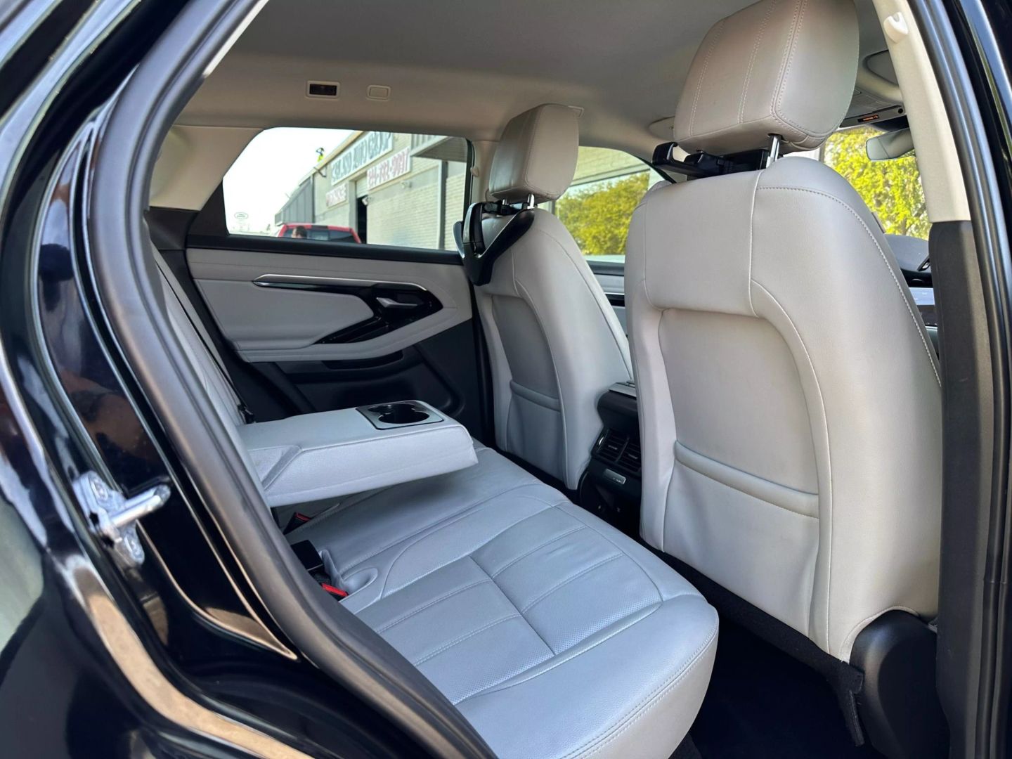 2020 Land Rover Range Rover Evoque - Image 23