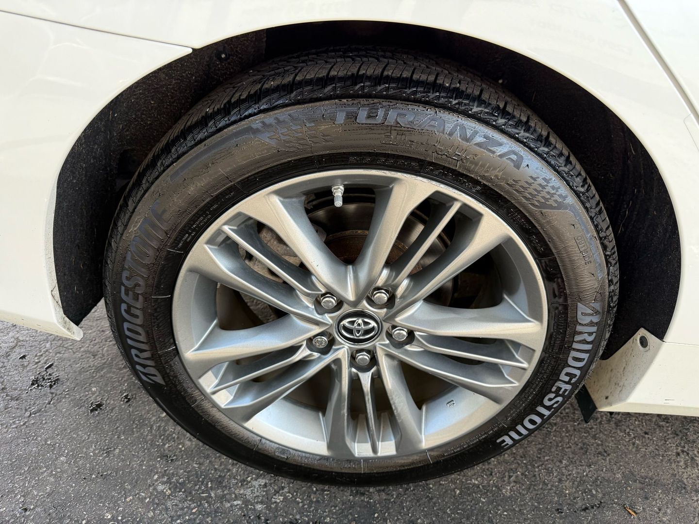 2016 Toyota Camry - Image 45