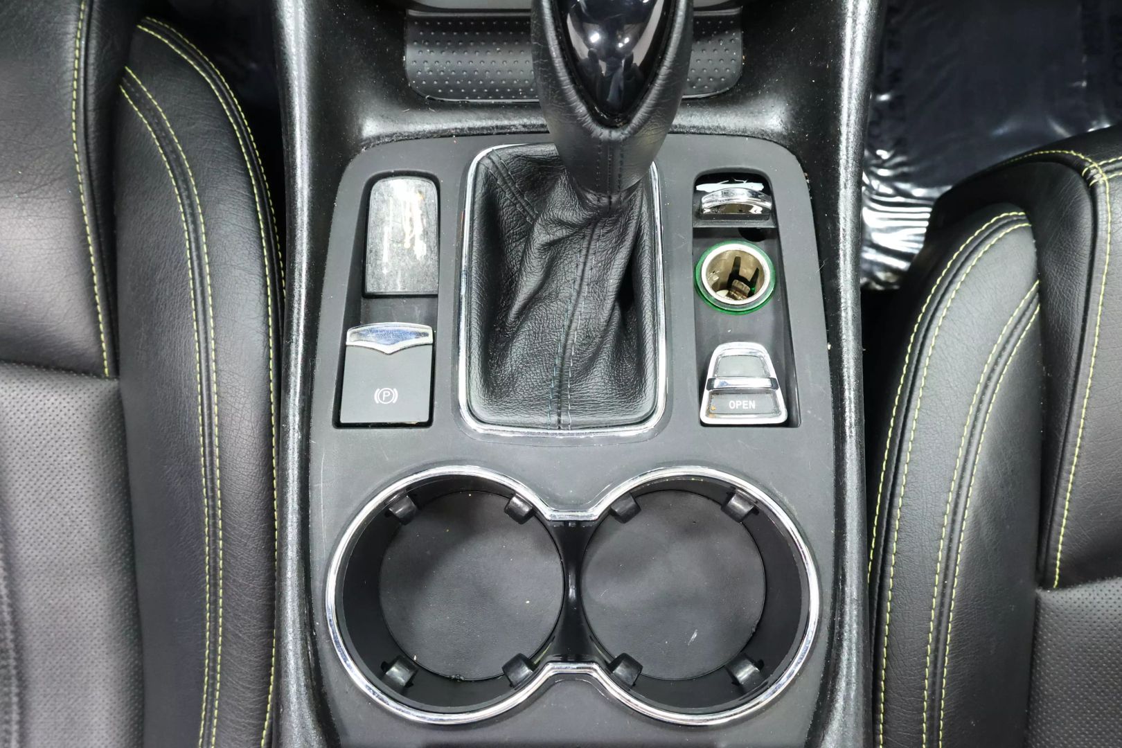 2011 Maserati Granturismo - Image 38