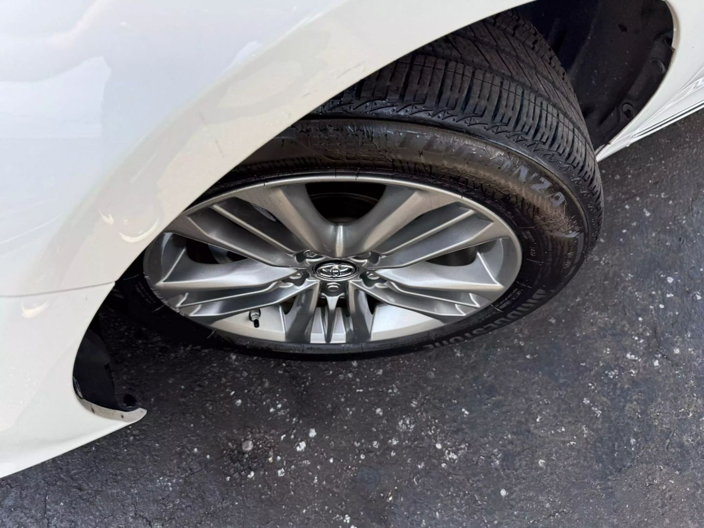2016 Toyota Camry - Image 37