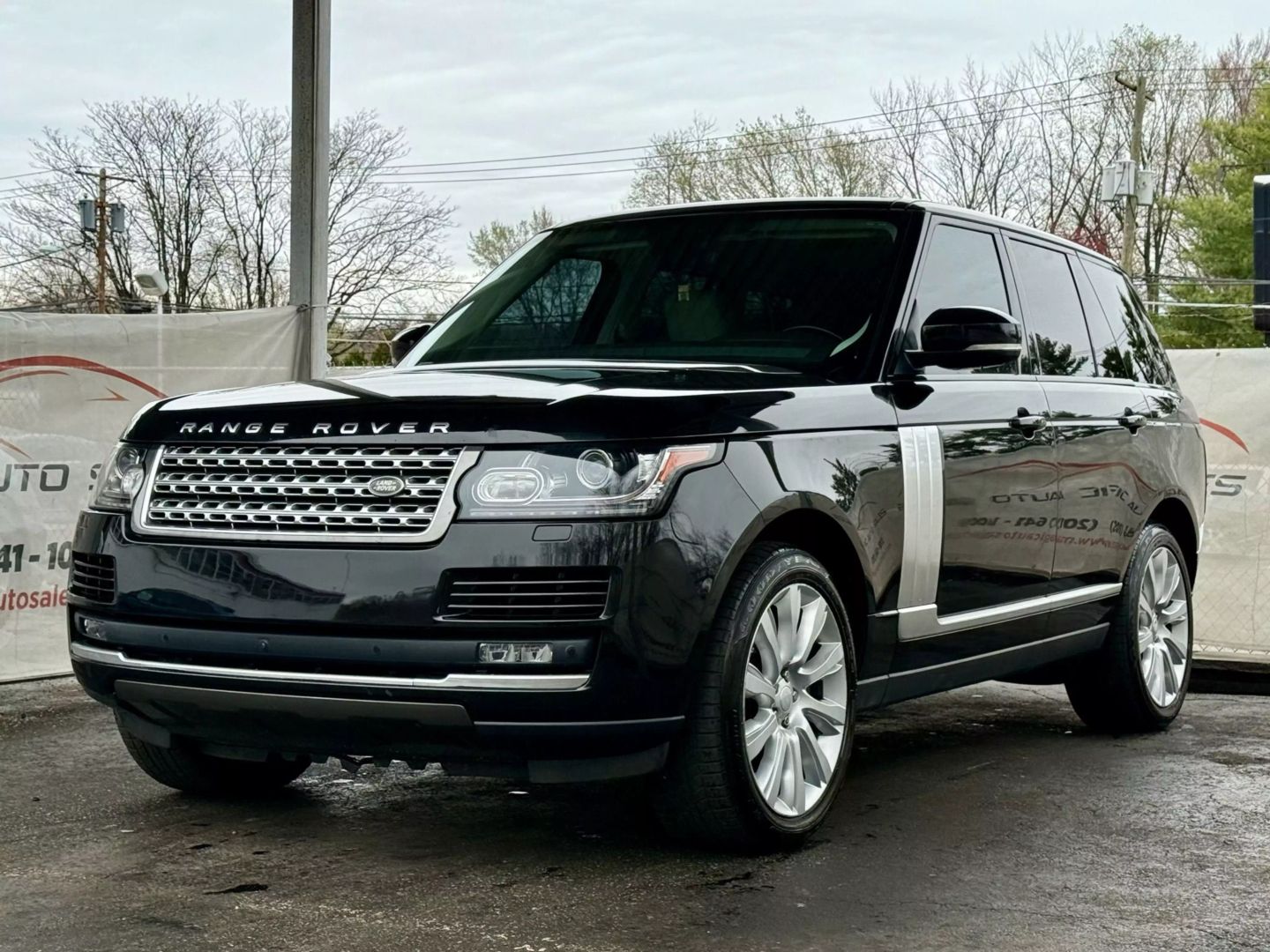 2017 Land Rover Range Rover - Image 3
