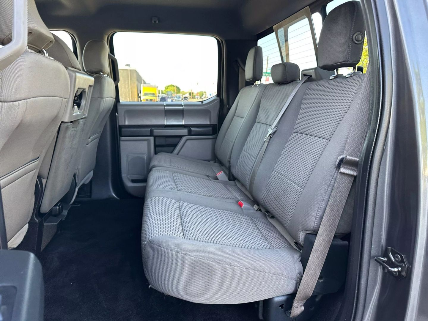 2015 Ford F150 Supercrew Cab - Image 16