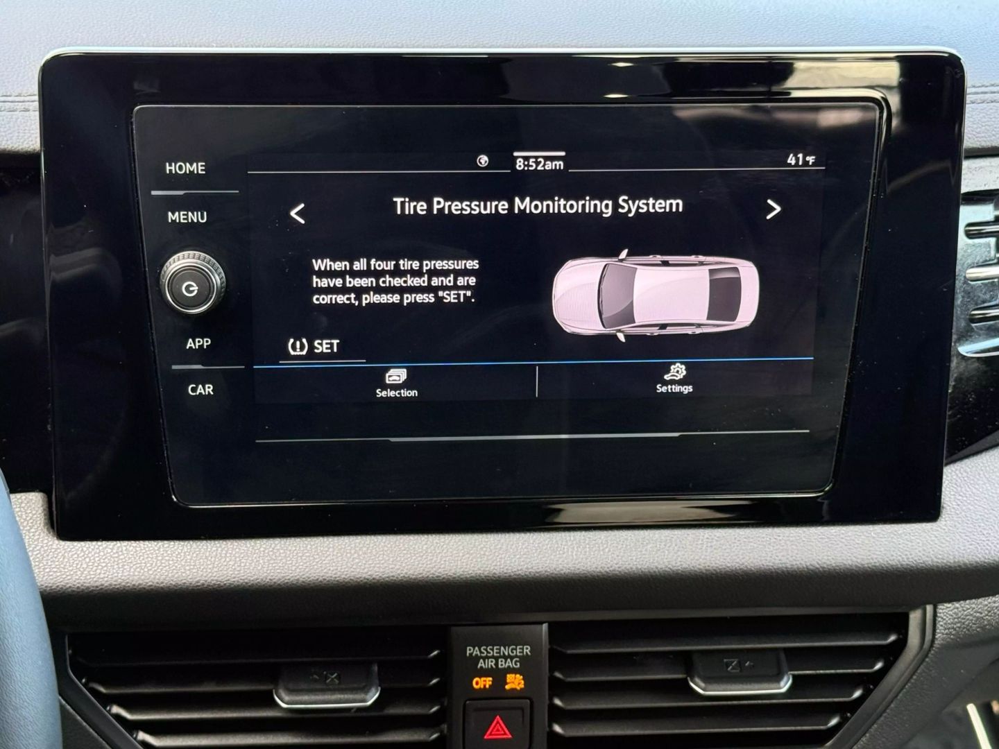 2025 Volkswagen Jetta - Image 35
