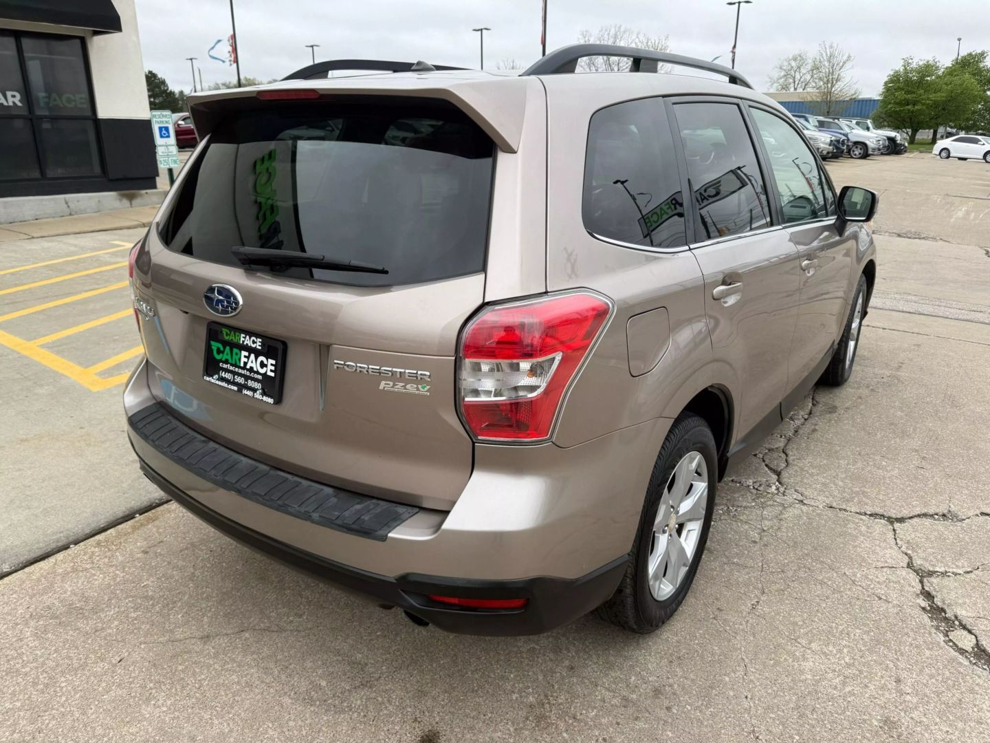 2015 Subaru Forester - Image 14