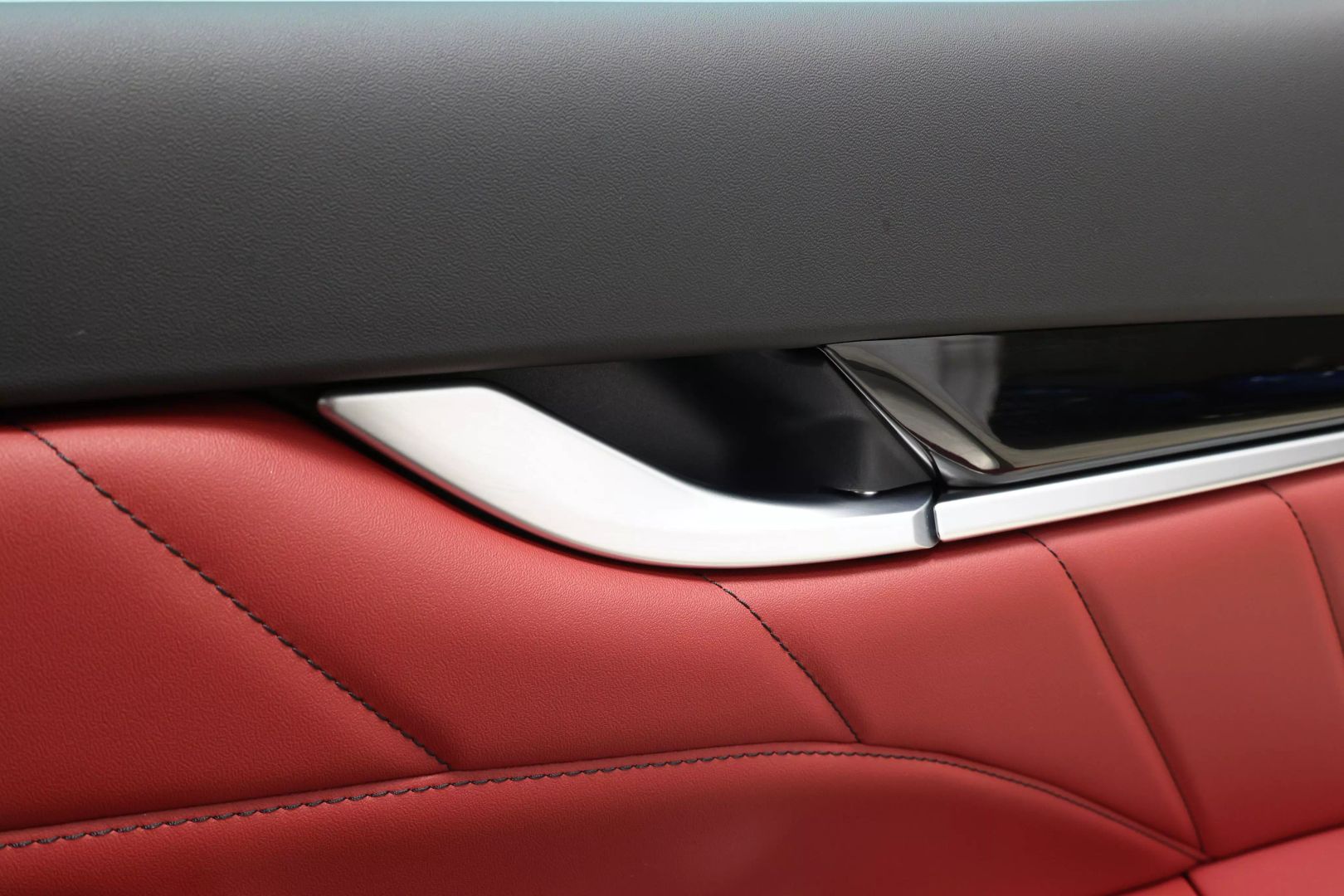 2022 Maserati Levante - Image 75