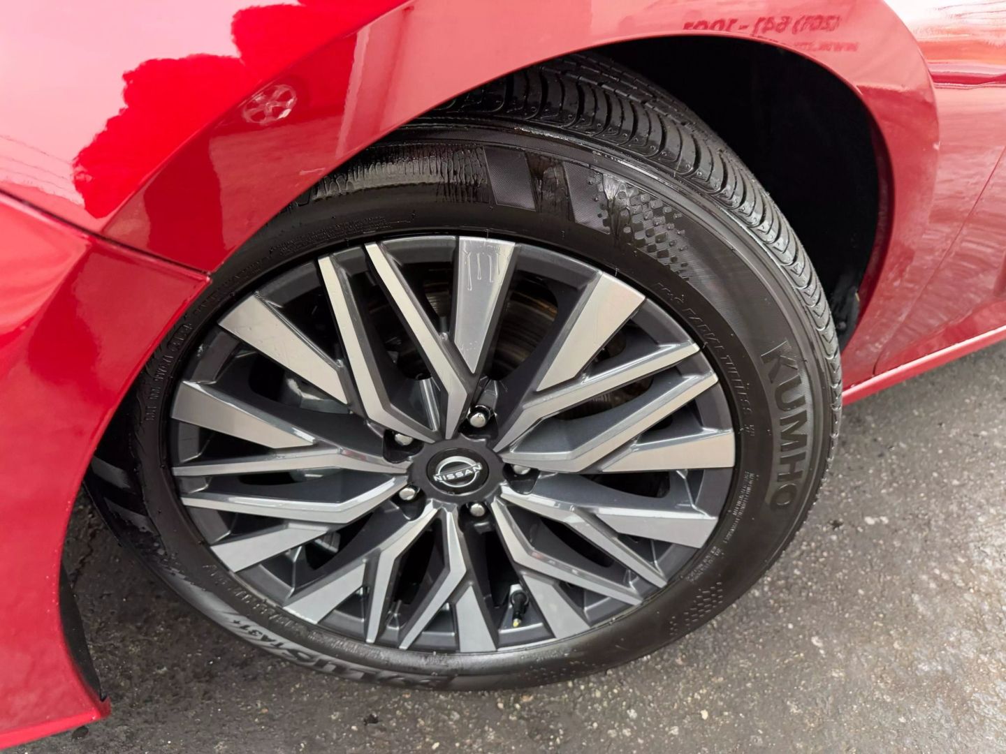 2025 Nissan Altima - Image 39