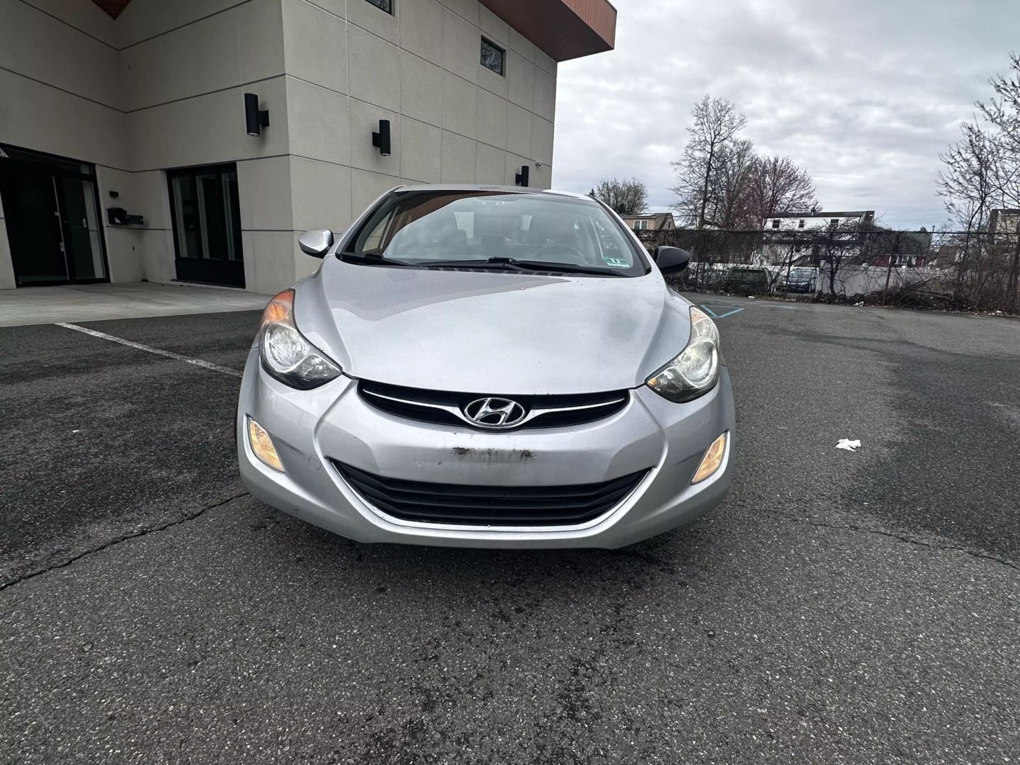 2013 Hyundai Elantra - Image 2