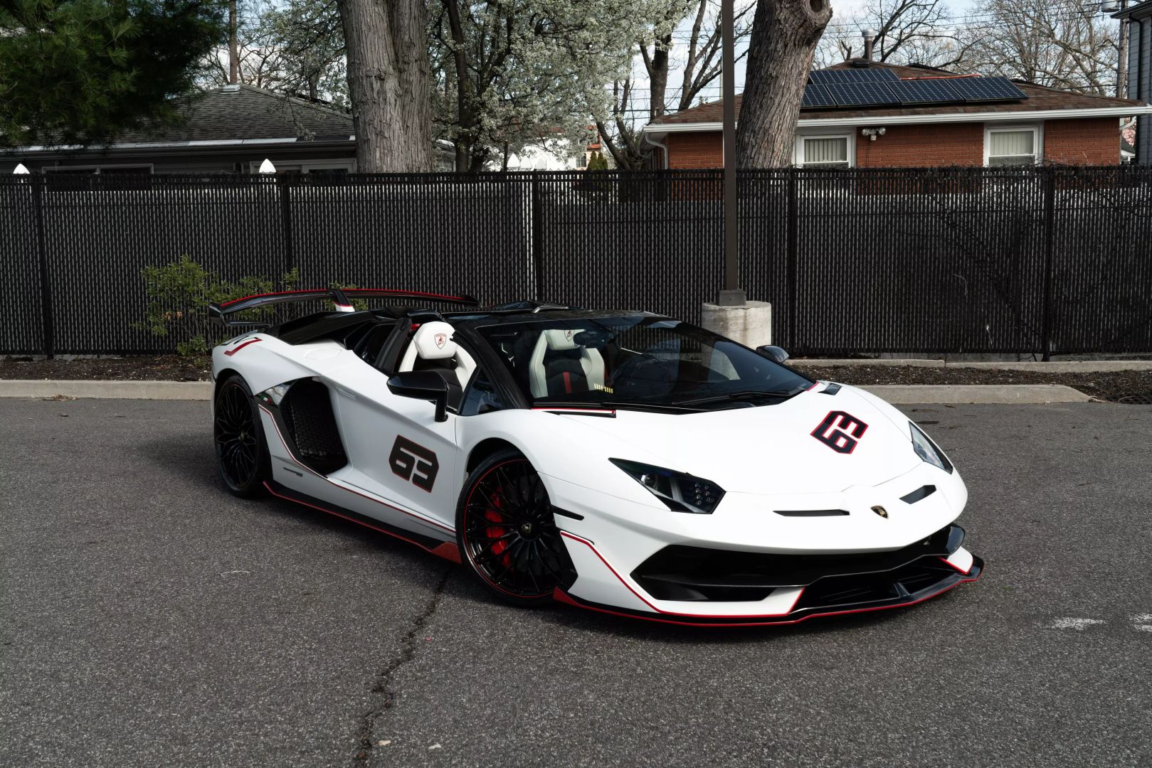 2021 Lamborghini Aventador - Image 2