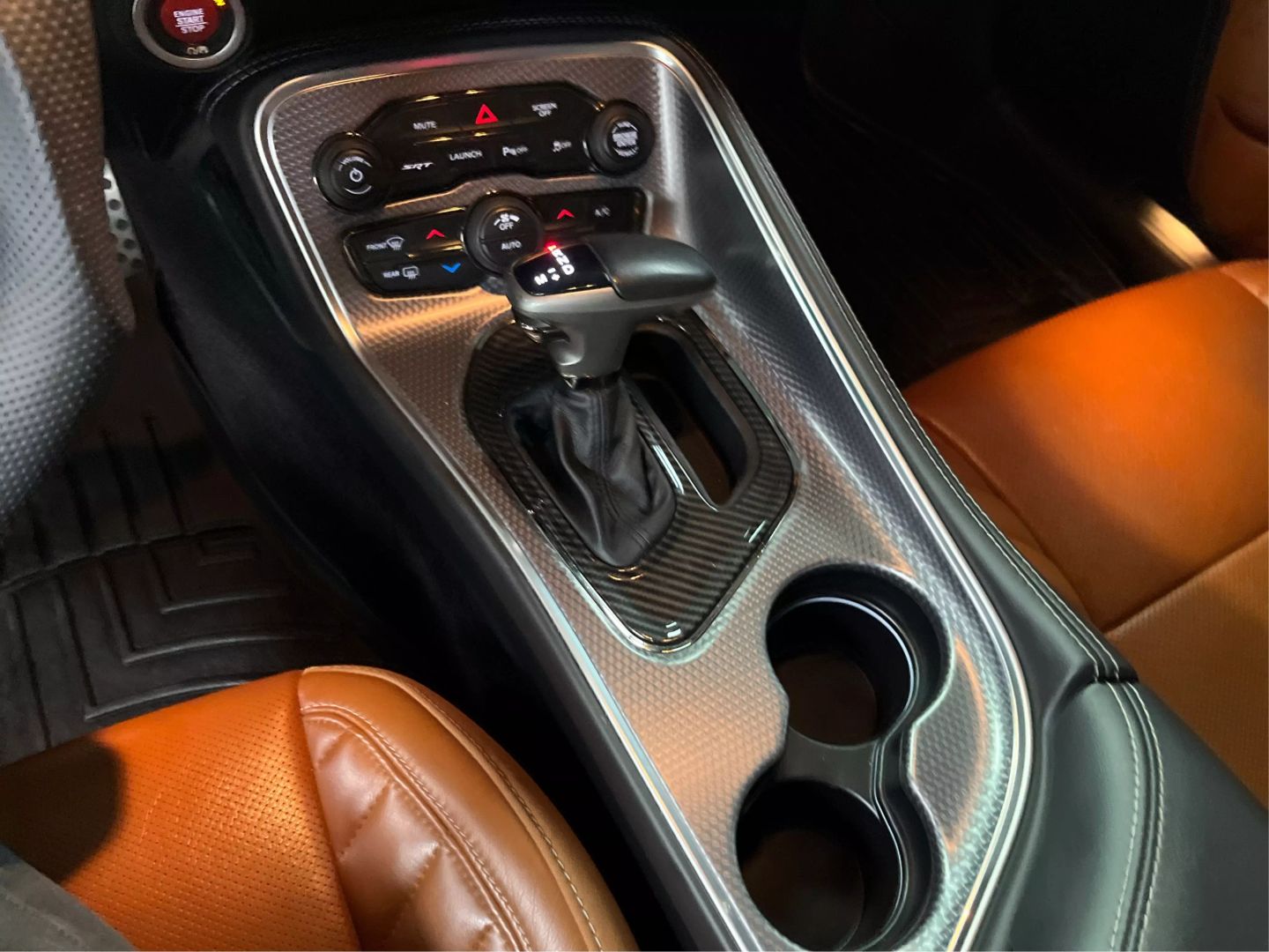 2019 Dodge Challenger - Image 15