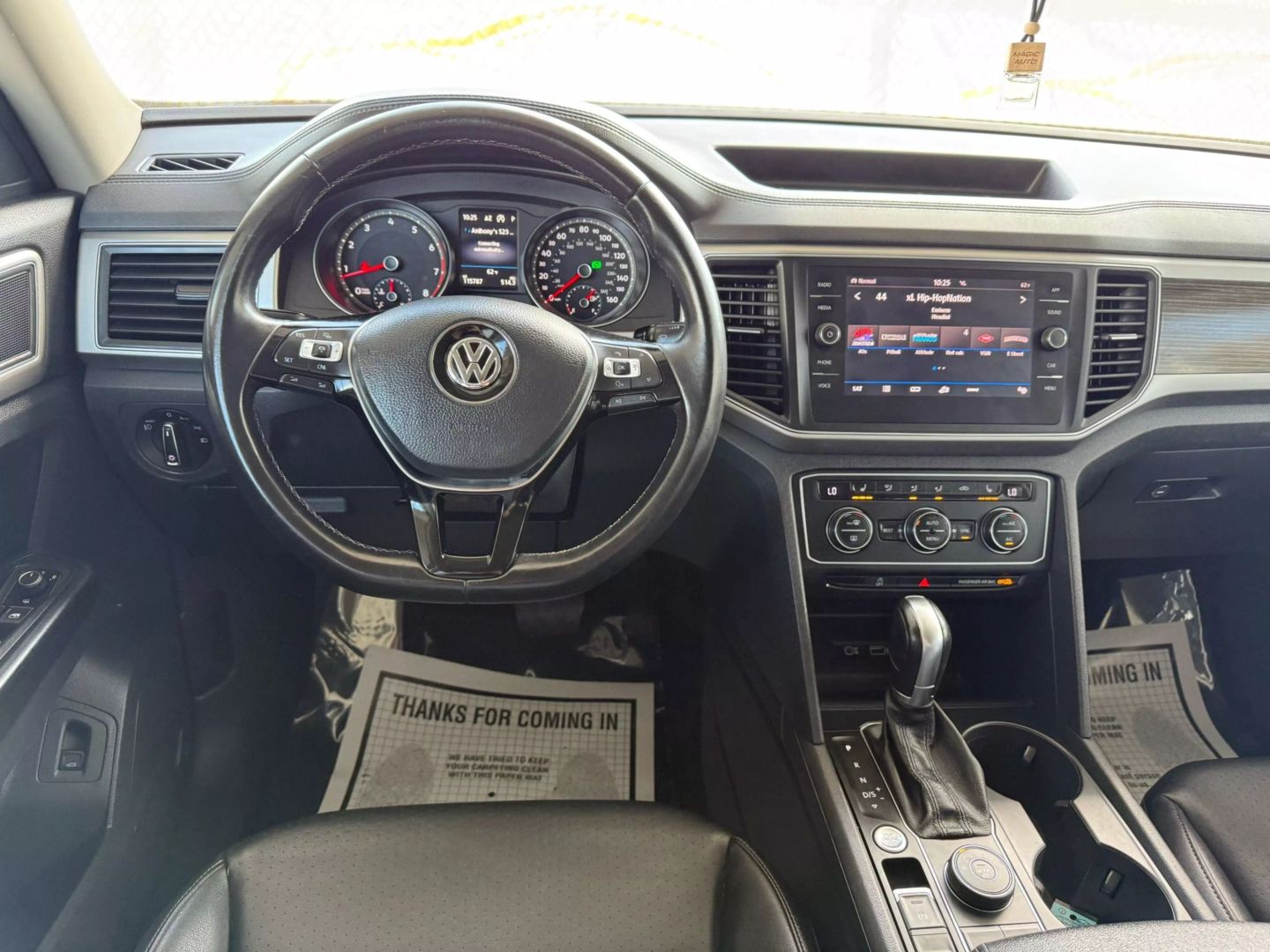 2018 Volkswagen Atlas - Image 34