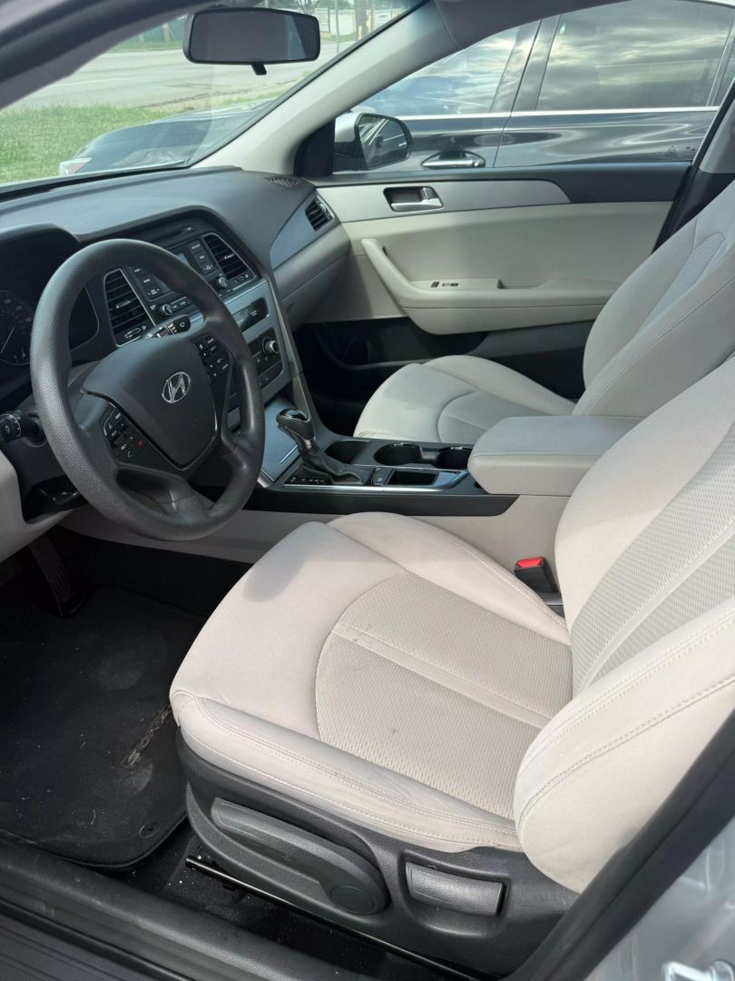 2015 Hyundai Sonata - Image 5