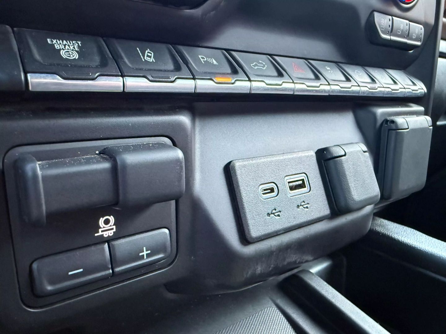2021 Chevrolet Silverado 2500 Hd Crew Cab - Image 34