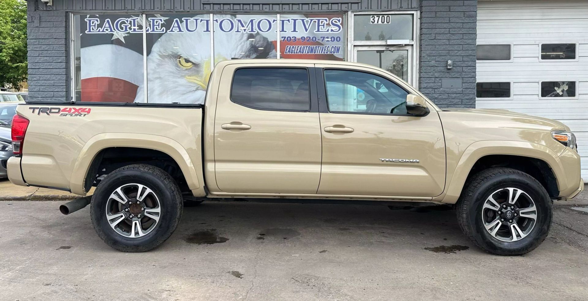 Used 2016 Toyota Tacoma TRD Sport with VIN 5TFCZ5AN5GX022166 for sale in Arlington, VA