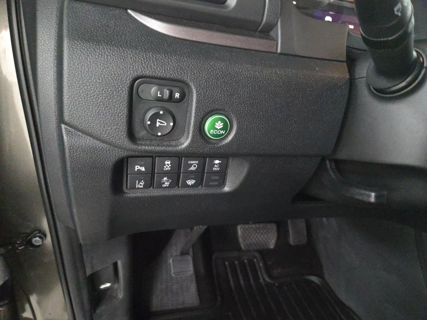 2022 Honda Ridgeline - Image 19