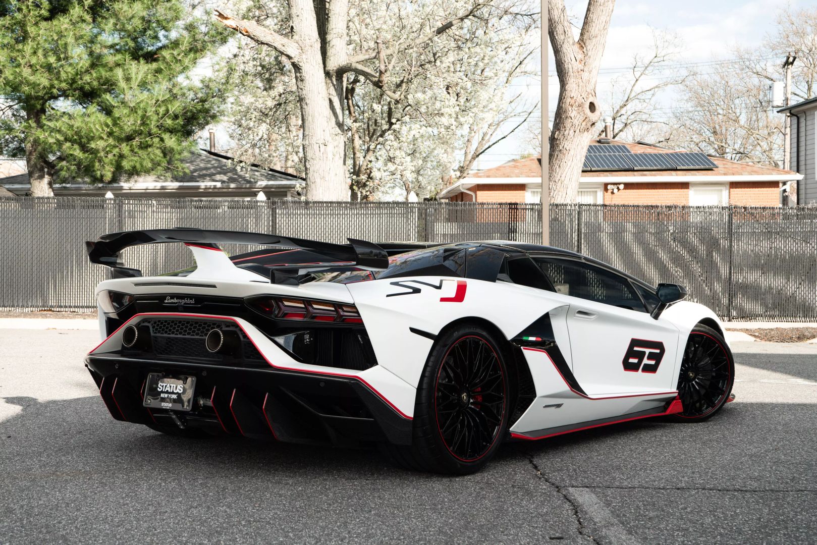 2021 Lamborghini Aventador - Image 49
