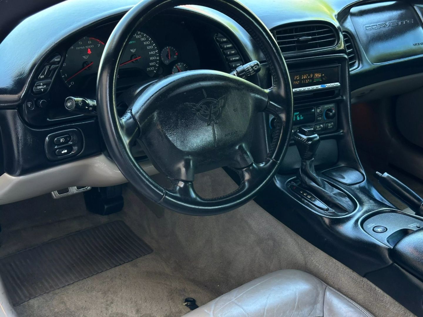 2001 Chevrolet Corvette - Image 17