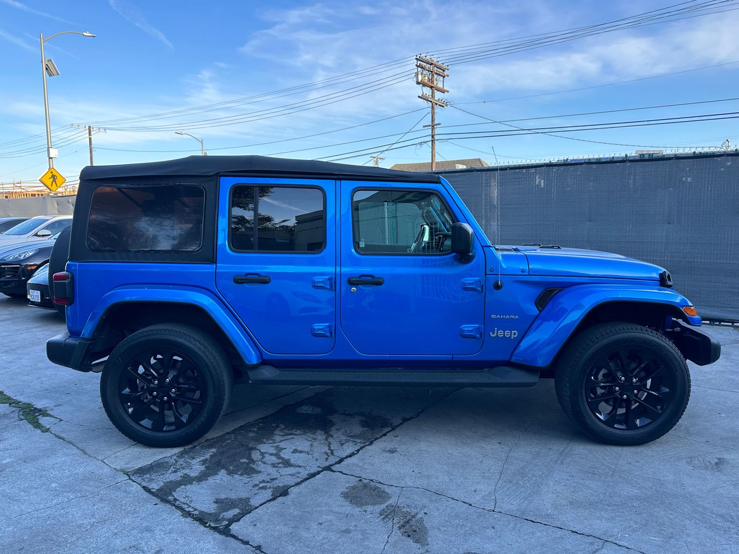 Image 4 of 2022 JEEP WRANGLERUNLIMITED4XE