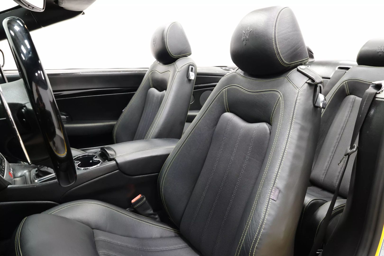 2011 Maserati Granturismo - Image 13
