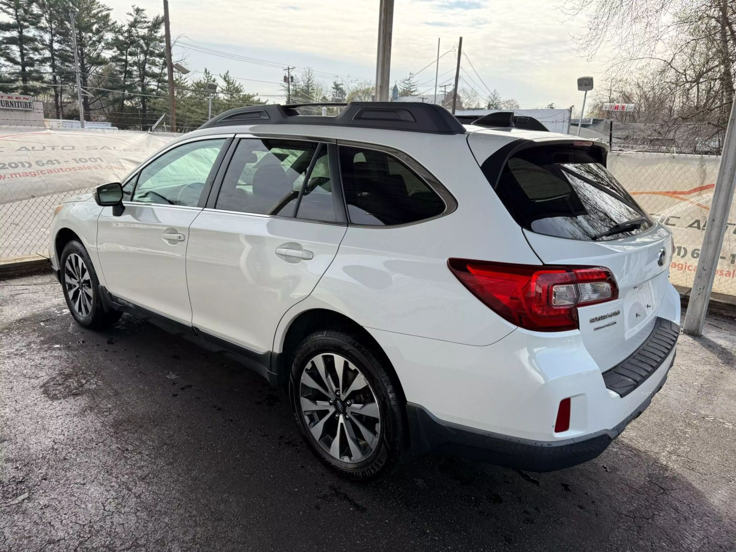 2016 Subaru Outback - Image 13